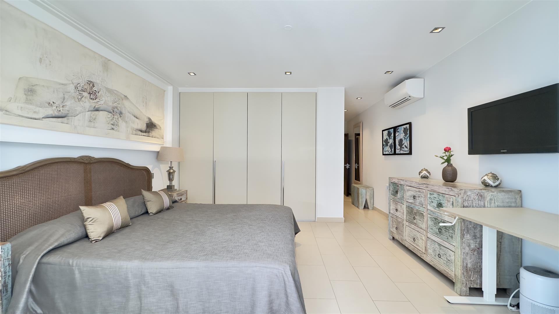  Image of Apartment - 2 Bedrooms - 2 Bathrooms for Rental in Ocean Village-Gibraltar, Image 13